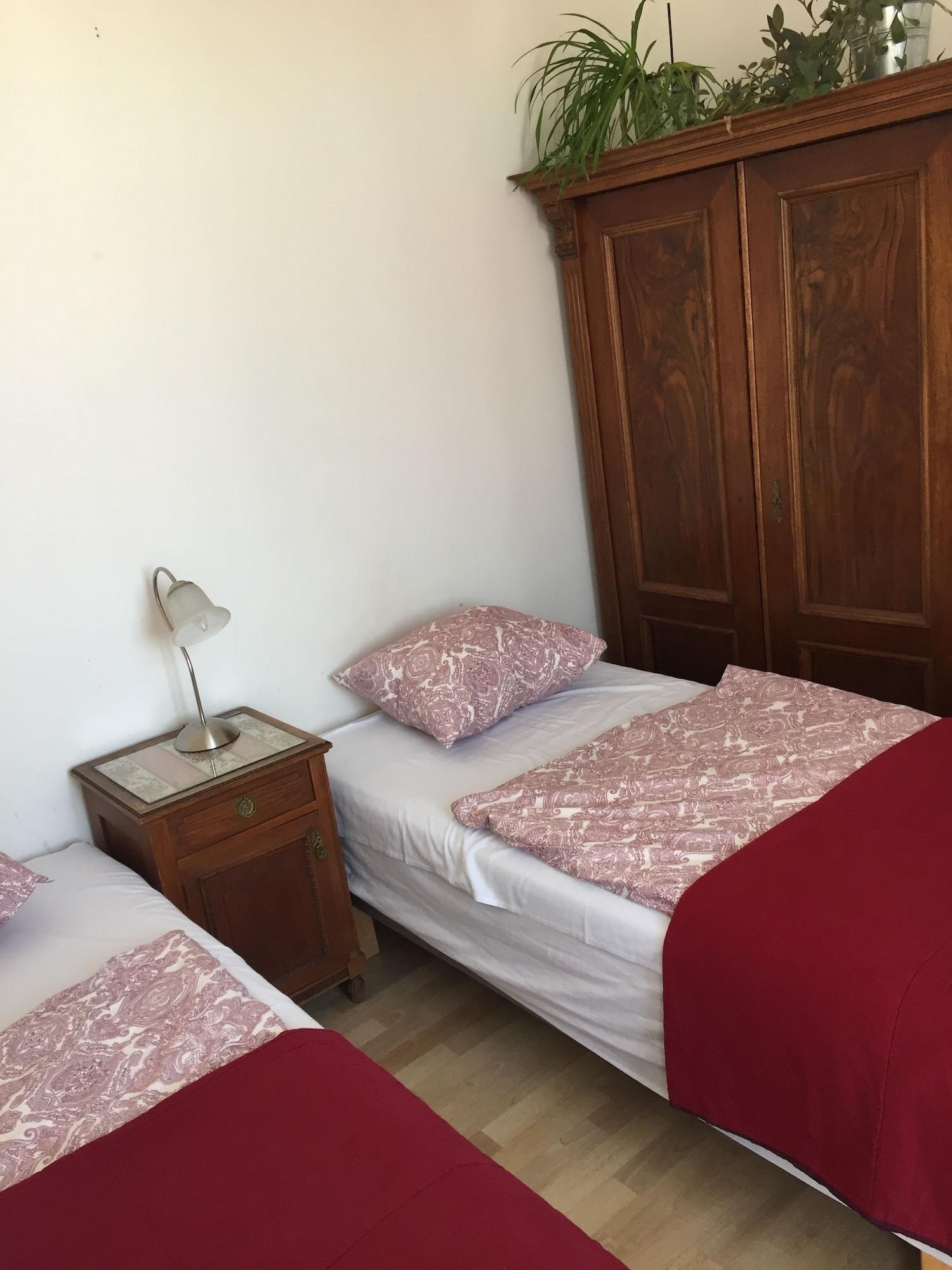 Hostel Rosemary Прага Екстер'єр фото