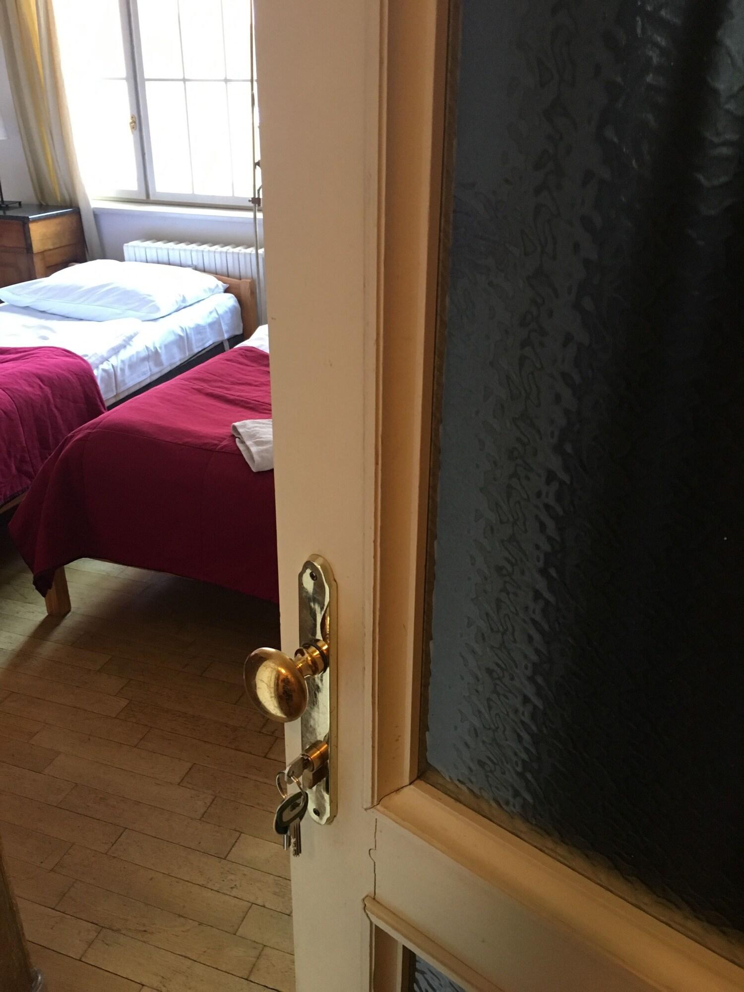 Hostel Rosemary Прага Екстер'єр фото