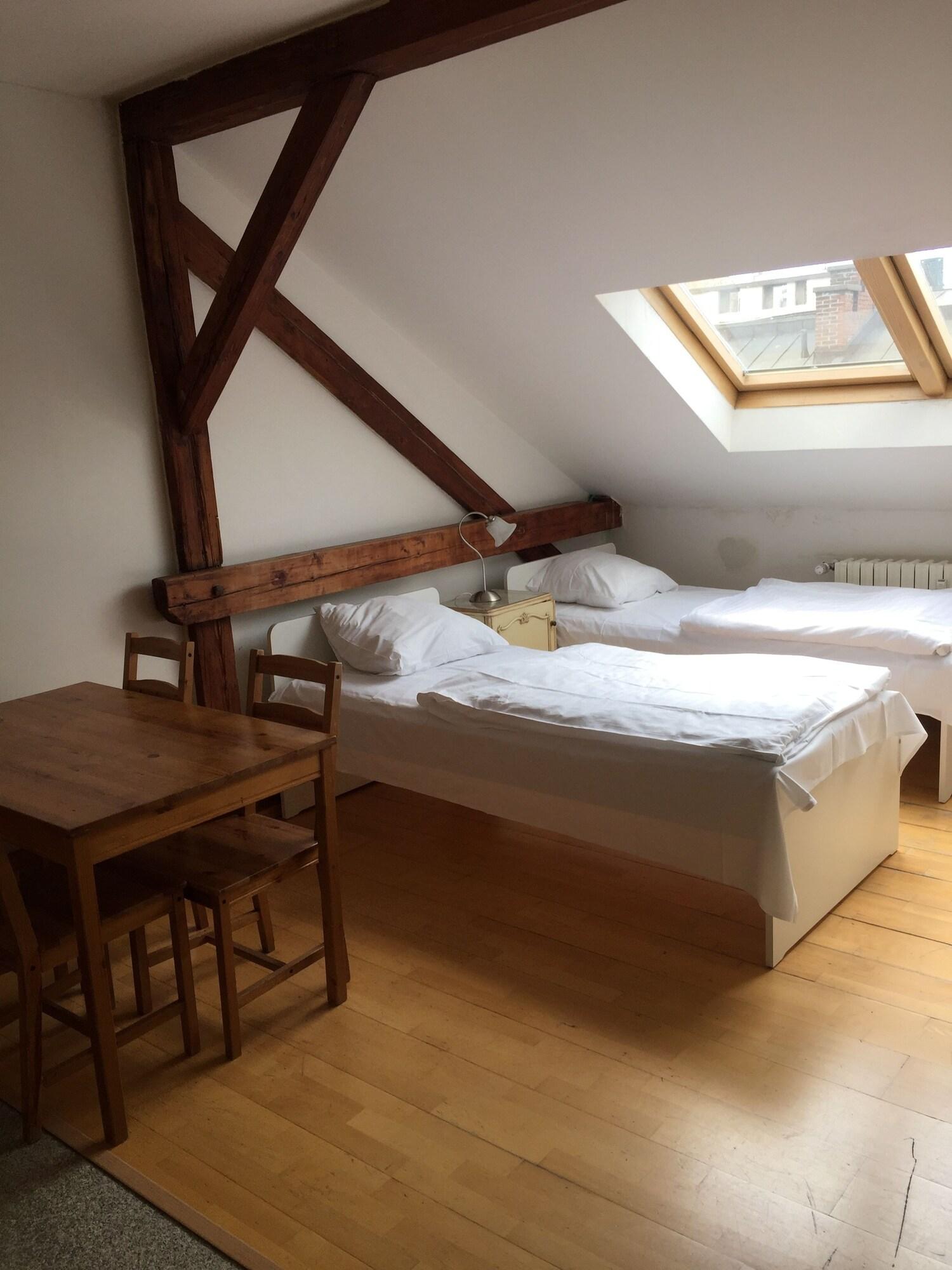 Hostel Rosemary Прага Екстер'єр фото