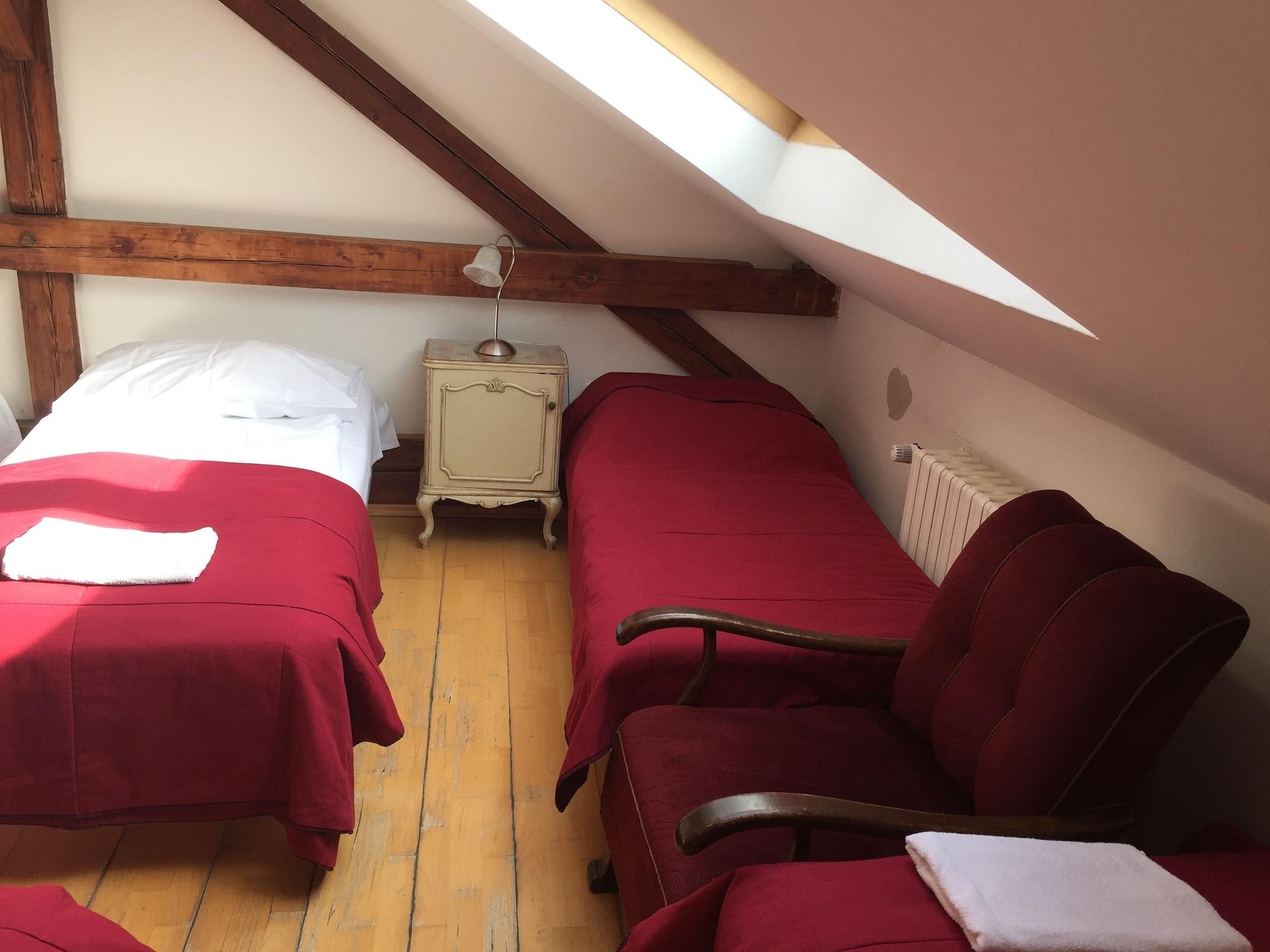 Hostel Rosemary Прага Екстер'єр фото