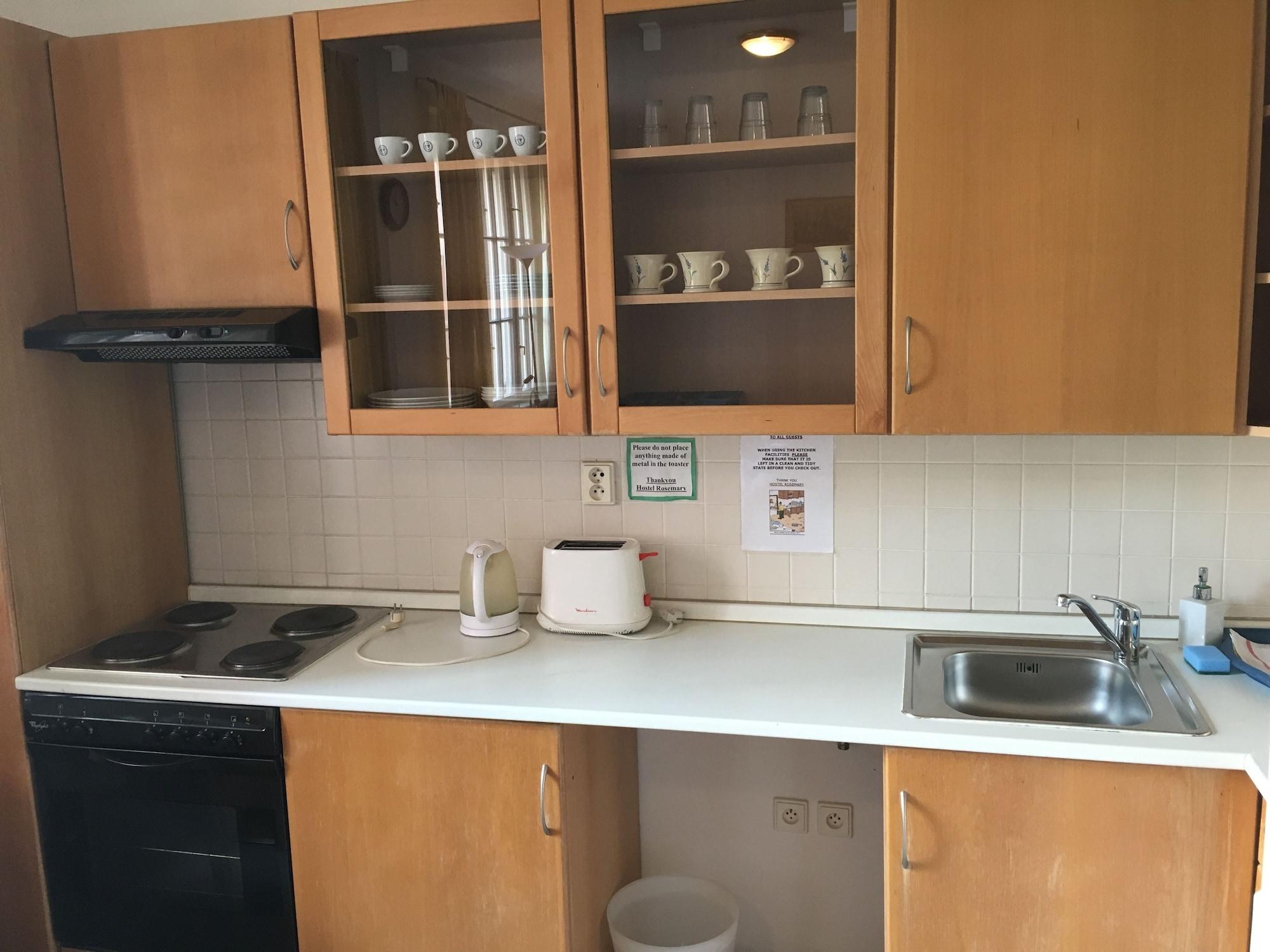 Hostel Rosemary Прага Екстер'єр фото