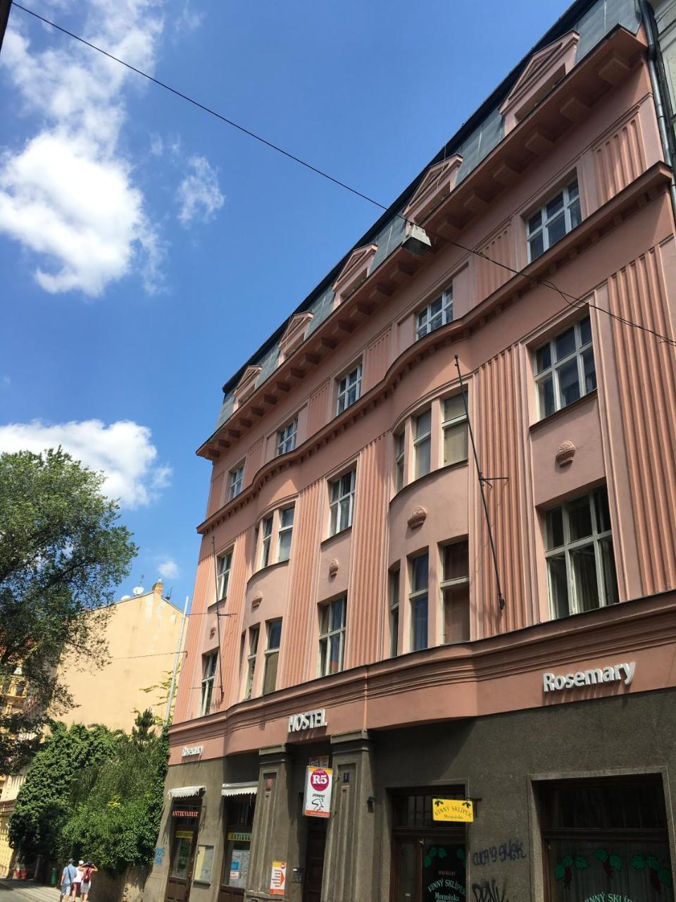Hostel Rosemary Прага Екстер'єр фото