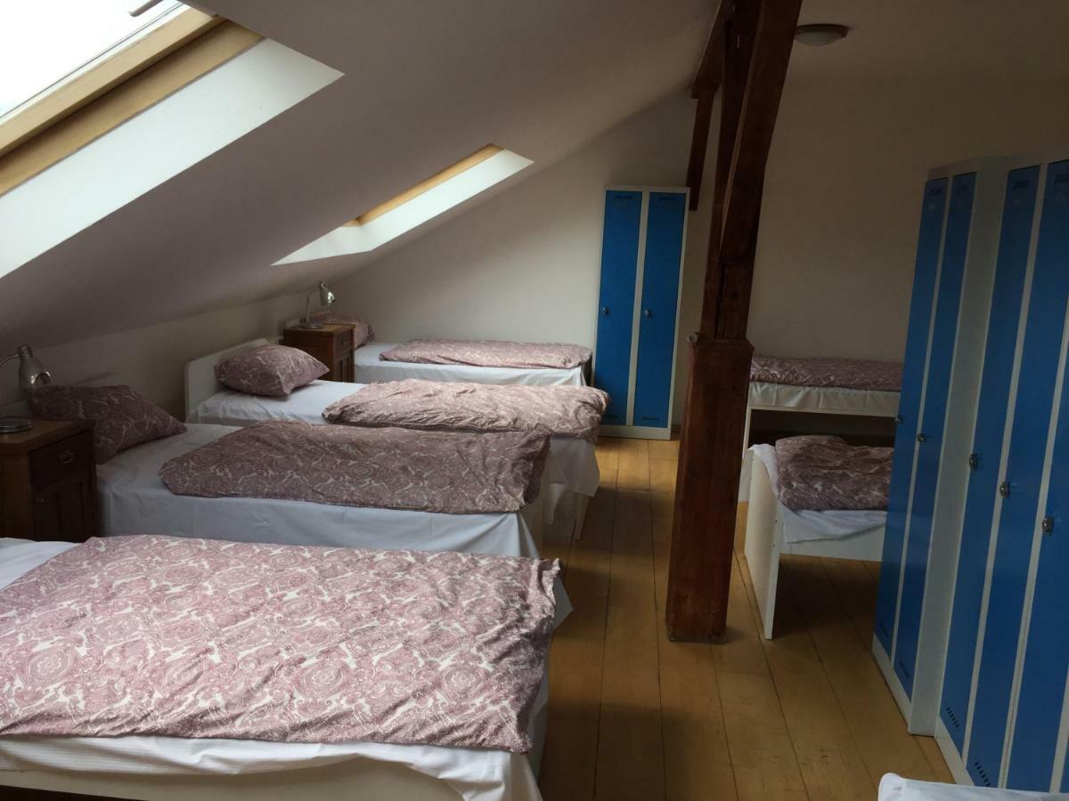 Hostel Rosemary Прага Екстер'єр фото