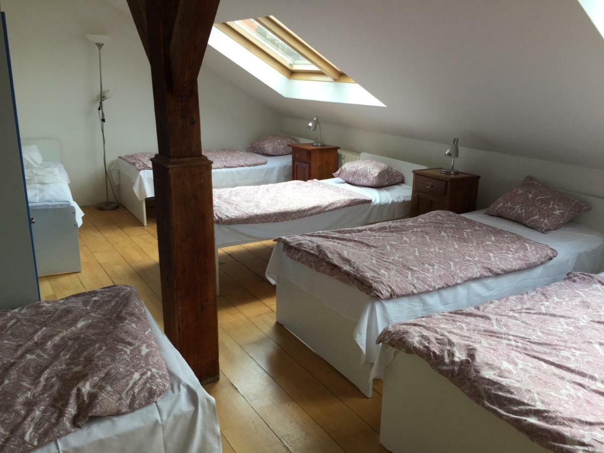 Hostel Rosemary Прага Екстер'єр фото
